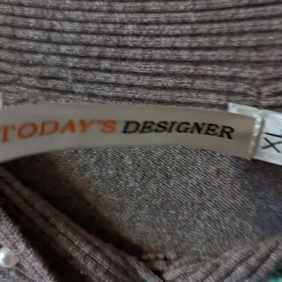 Beaded sweater-never worn - Picture 3 of 3